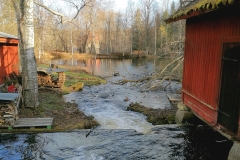 Bakom smedjorna